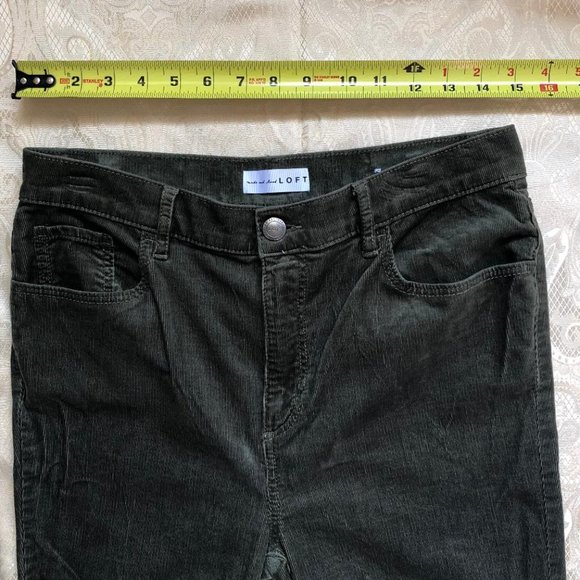 LOFT, Olive Green/Sage Green, Hi-Rise, tapered ankle, Corduroy, Pants, Size 29/8 - Picture 5 of 8